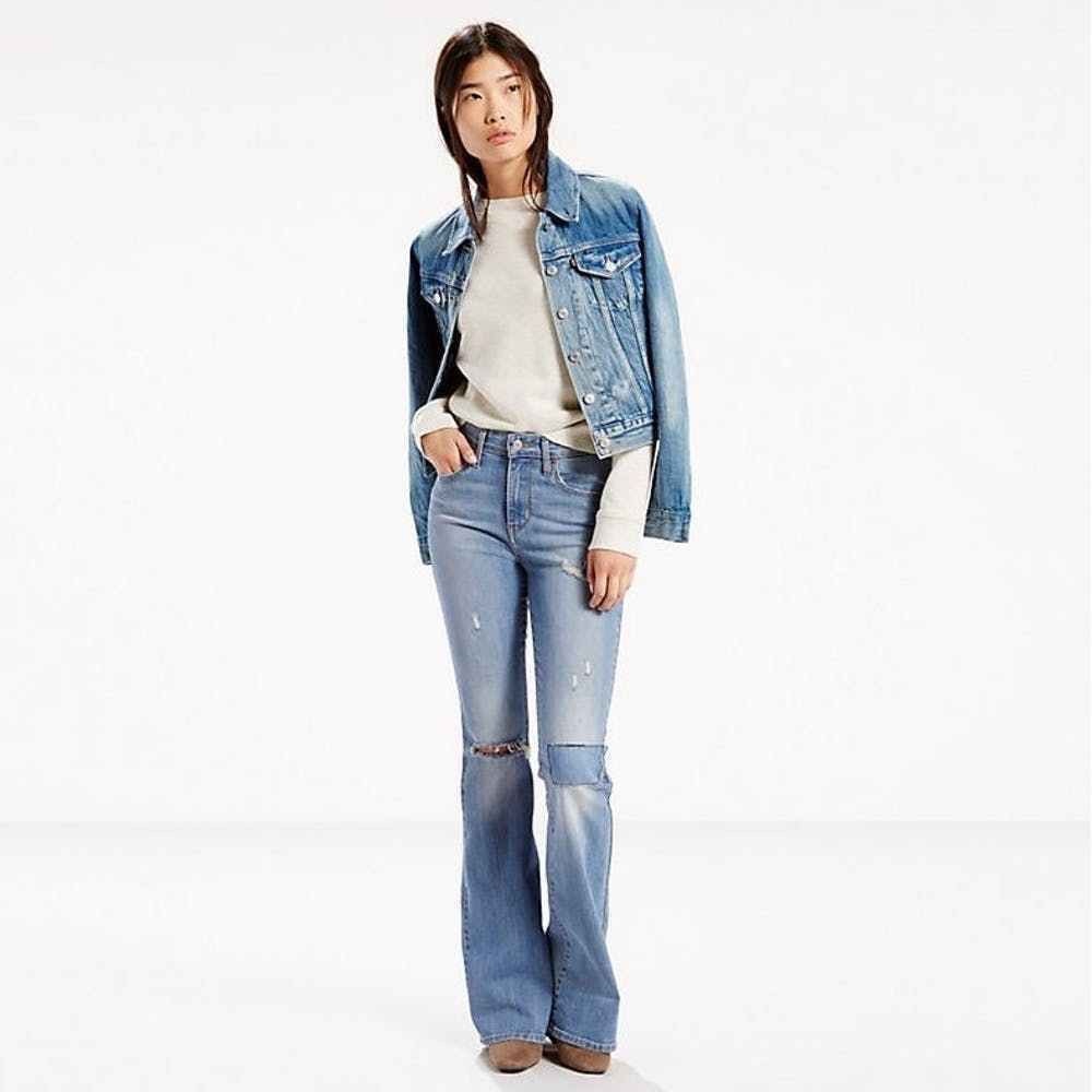 Sold ~ EUC Levi’s High Rise Flare Jeans